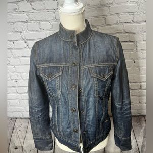 Gap women’s snap front trucker jacket size small